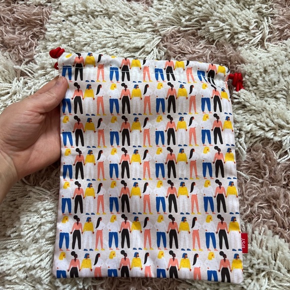 Woman Stand Together Colorful Make Up Bag 💖 - Picture 2 of 4